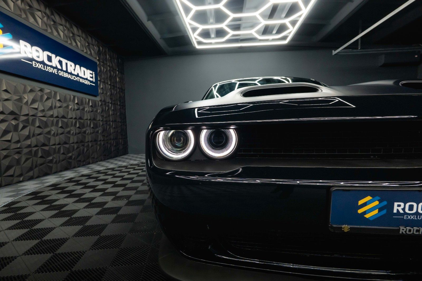 Fahrzeugabbildung Dodge Challenger 5.7 V8 R/T SRT Performance SuperTrack