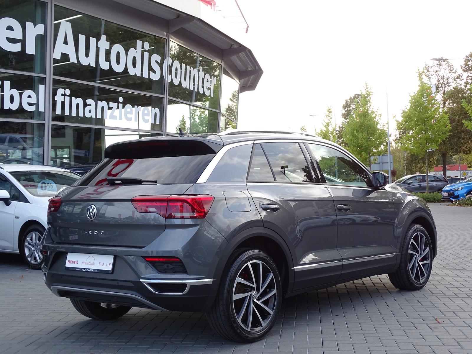 Volkswagen T-Roc 1.5 TSI Sport LED Navi ACC Panorama PDC