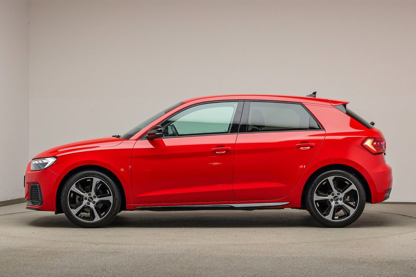 Audi A1 Sportback advanced 35 TFSI virtual, LED, ACC imagem 3