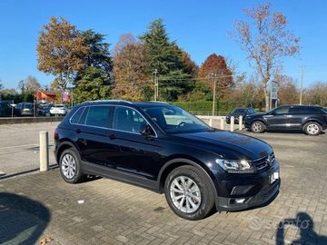 Volkswagen Tiguan - 2