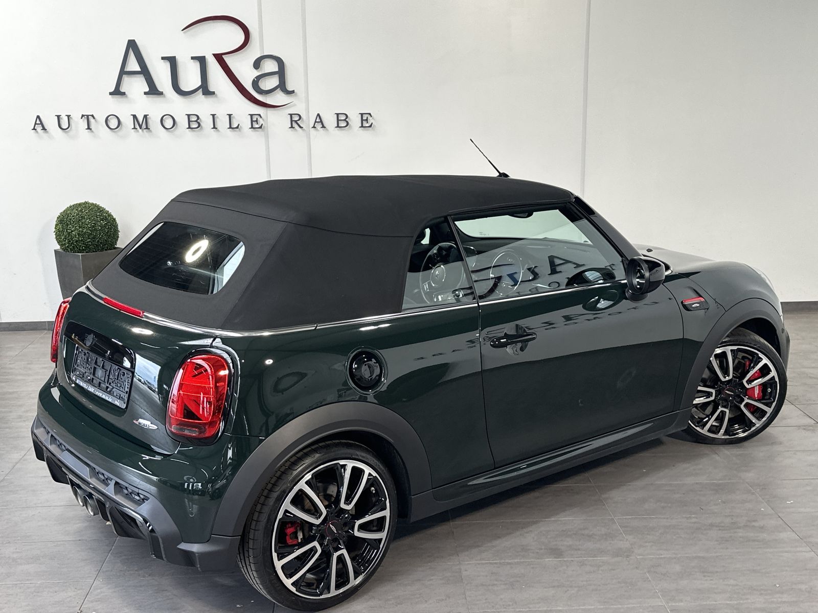 Fahrzeugabbildung MINI John Cooper Works Cabrio NAV+LED+ACC+H&K+18ZO+KA
