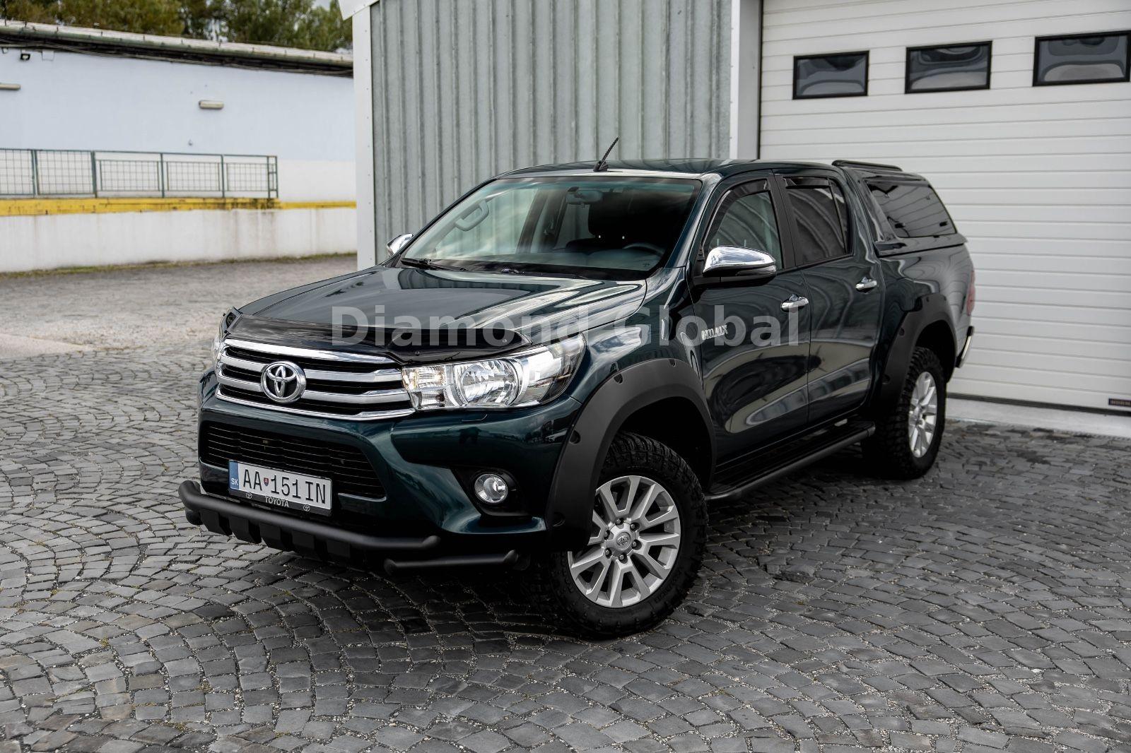 Toyota Hilux Double Cab Comfort 4x4 TOP