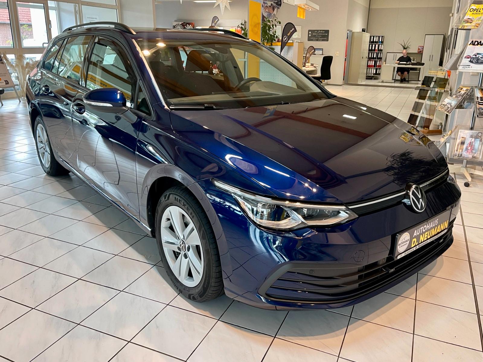 Volkswagen Golf-8 Variant*Life*Panorama*LED*Kamera*Massage