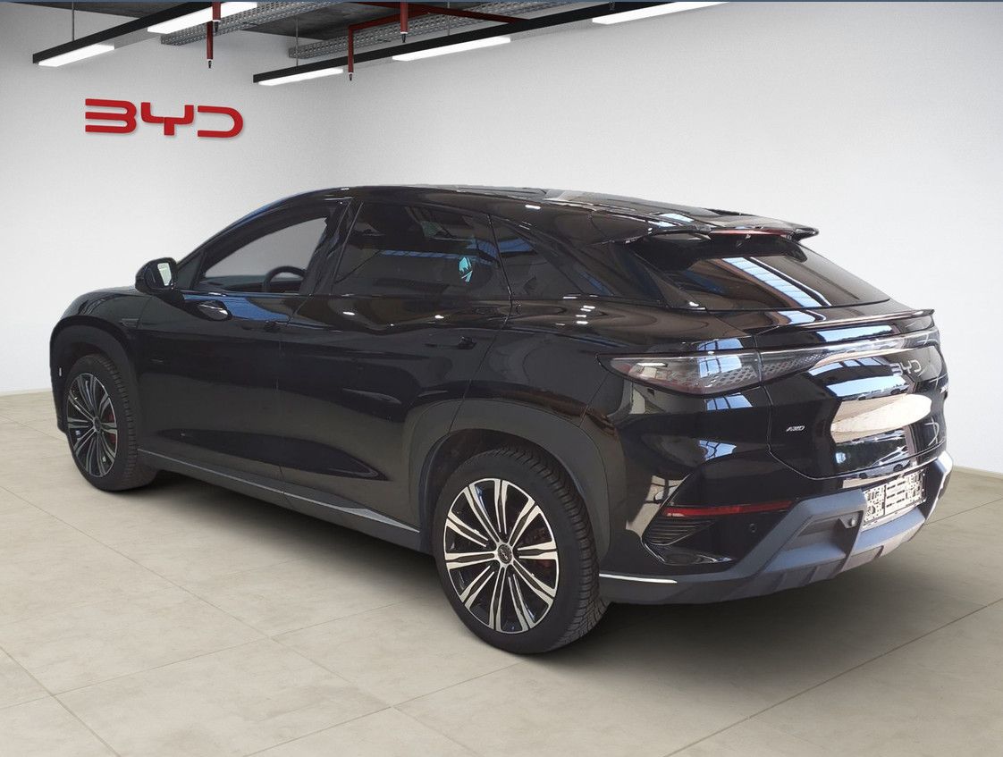 BYD SEALION 7