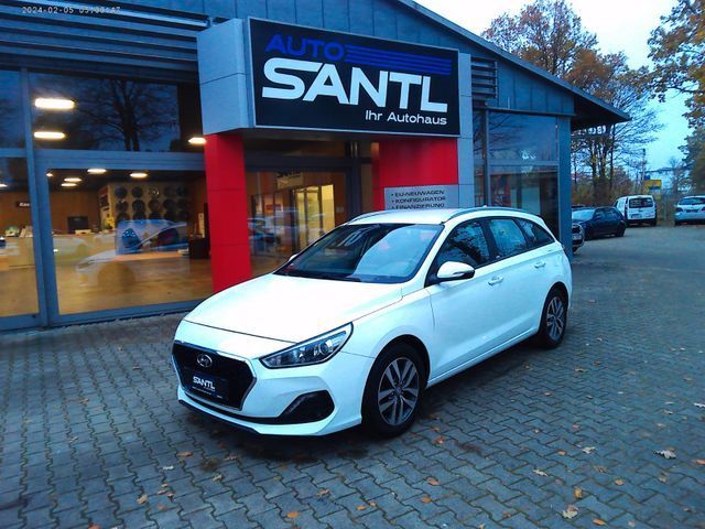 Hyundai i30 cw Select inkl. Winterräder Alu NEU!