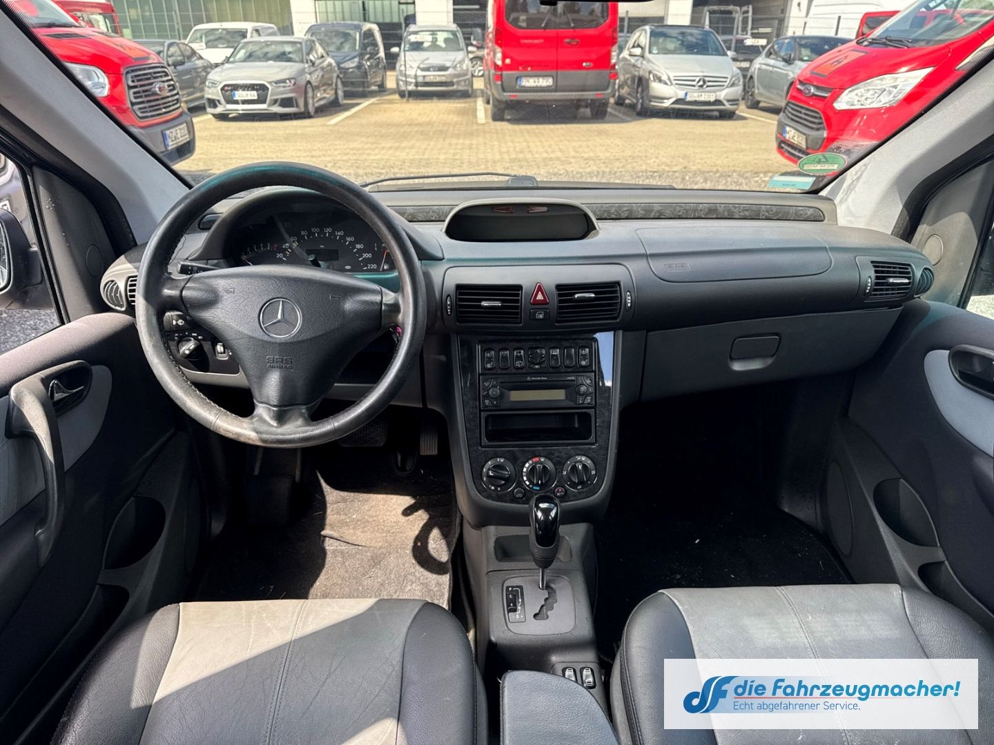 Fahrzeugabbildung Mercedes-Benz Vaneo Compact Van El. Panodach Leder *EXPORT