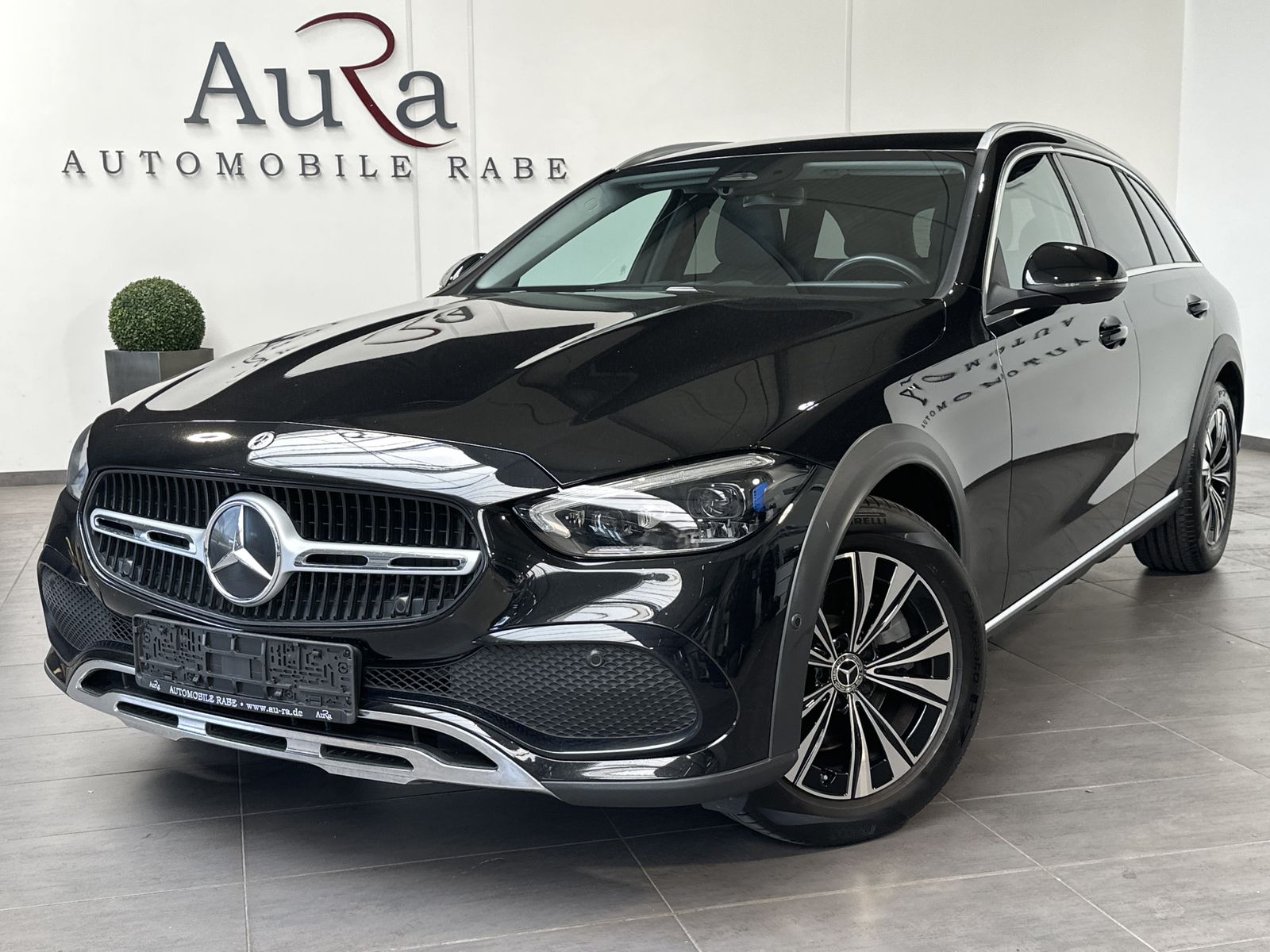 Fahrzeugabbildung Mercedes-Benz C 220d T All-Terrain Avantgarde 4M NAV+LED+AHK