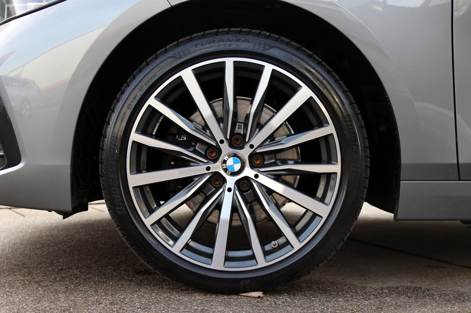 Fahrzeugabbildung BMW 118i Sport-Line Steptr. LED PDC CarPlay SHZ BT