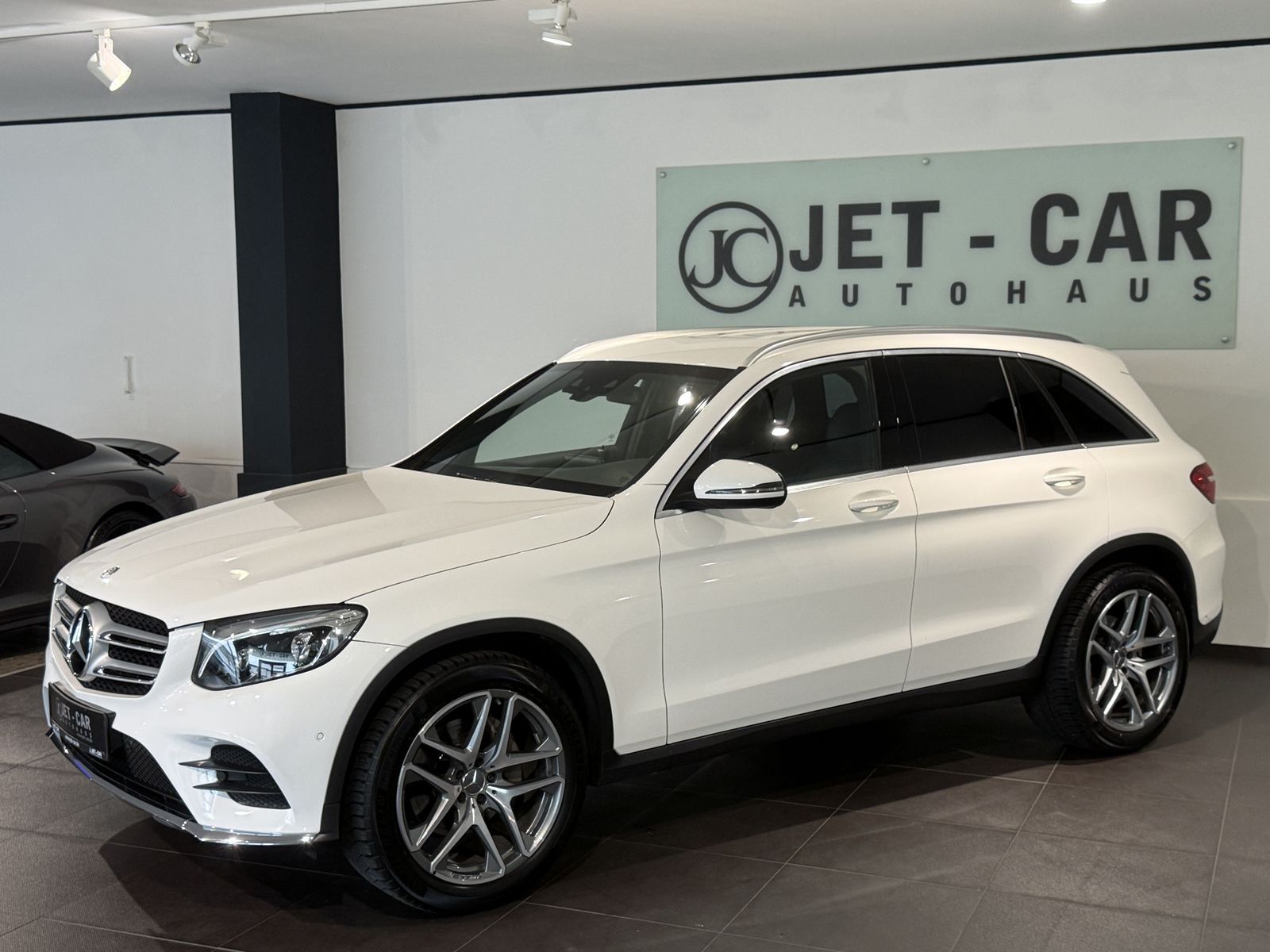 MERCEDES-BENZ GLC 250 d 4Matic AMG *ILS-Burmester-Comand-STHZ*