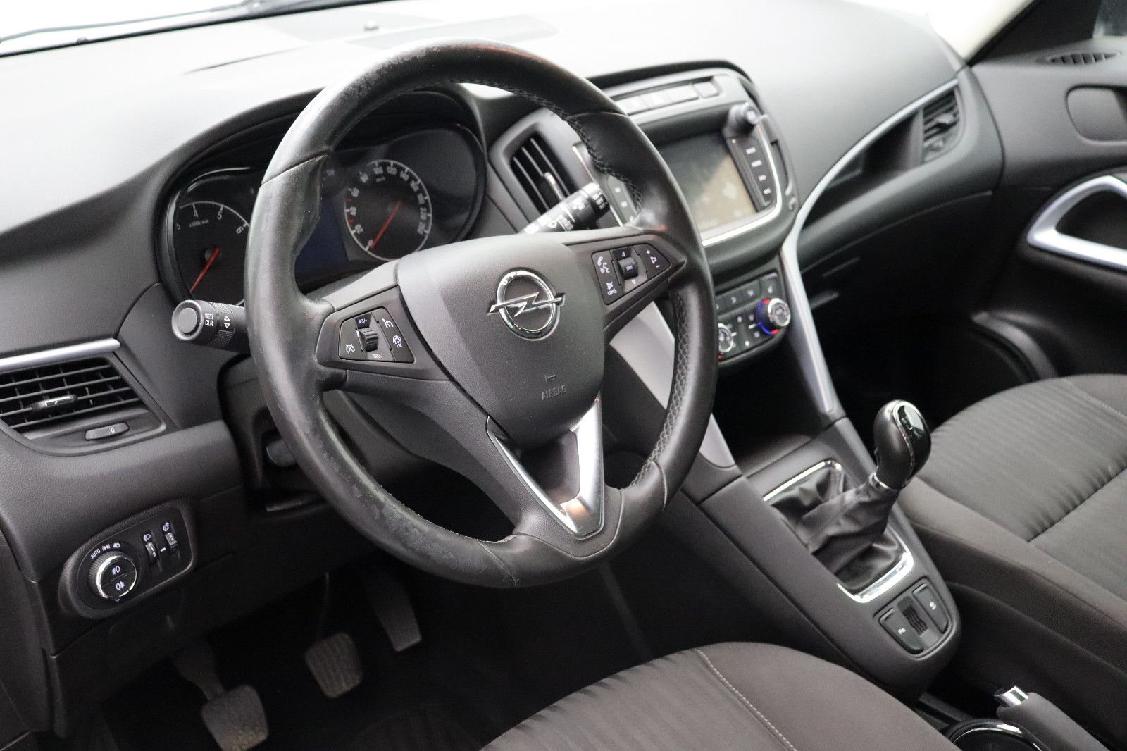 Fahrzeugabbildung Opel Zafira Tourer 1.4 Active