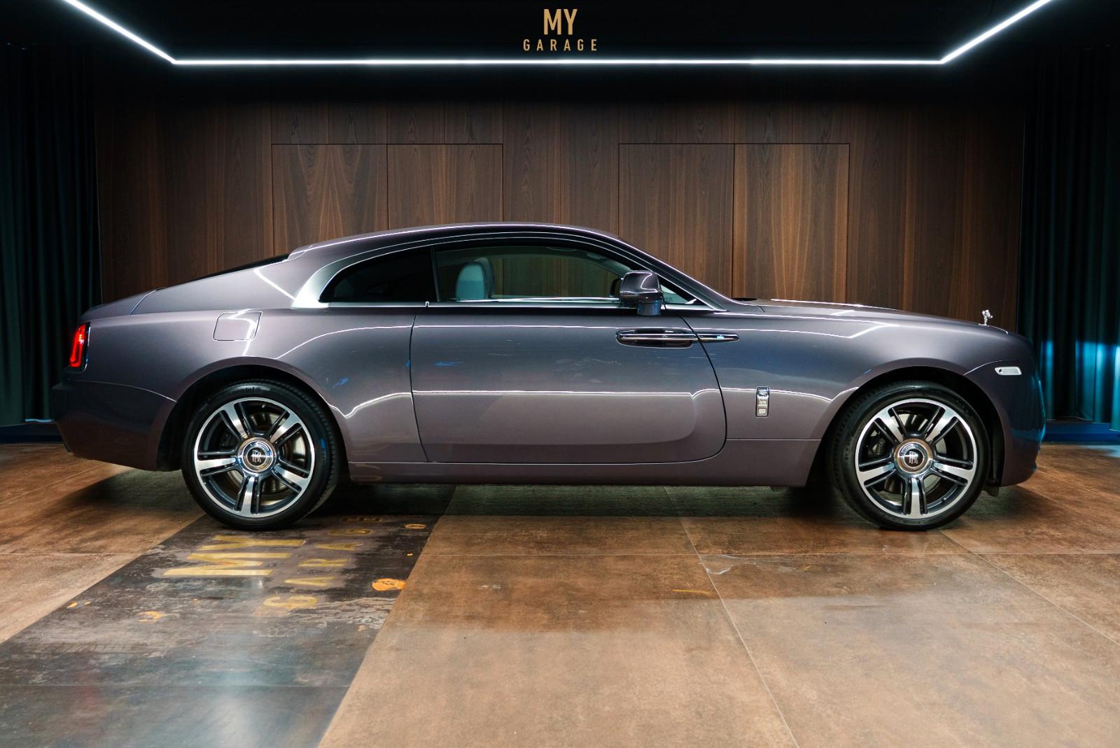 Rolls-Royce Wraith - Starlight roofliner - Spirit of Ecstasy