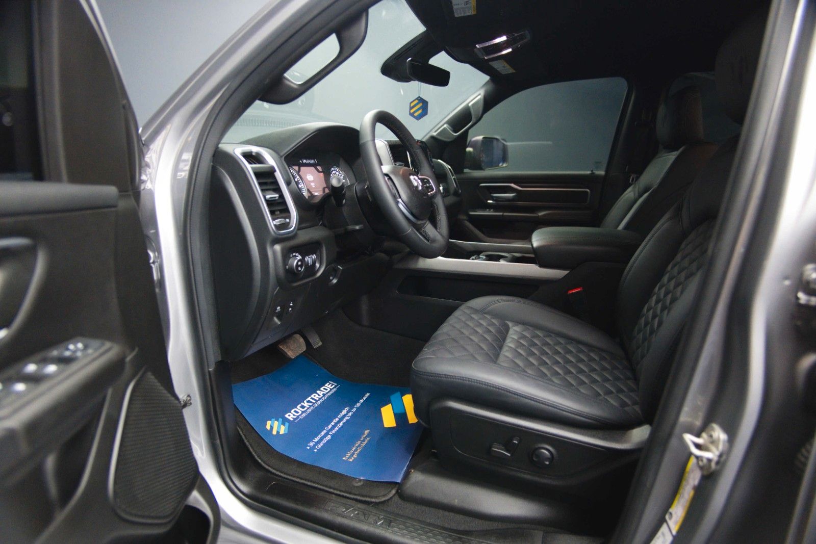 Fahrzeugabbildung Dodge RAM 3.0 MY 25 TWIN TURBO Offroad Night ACC 19%