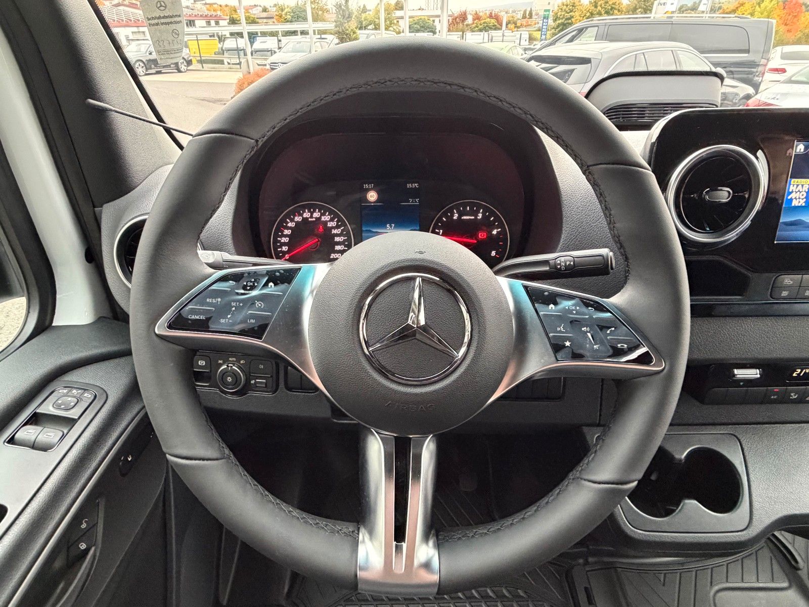 Fahrzeugabbildung Mercedes-Benz Sprinter 317 CDI 3665 9G DoKa AHK Klima Kamera