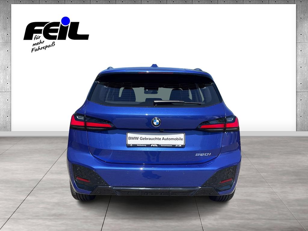 BMW 220