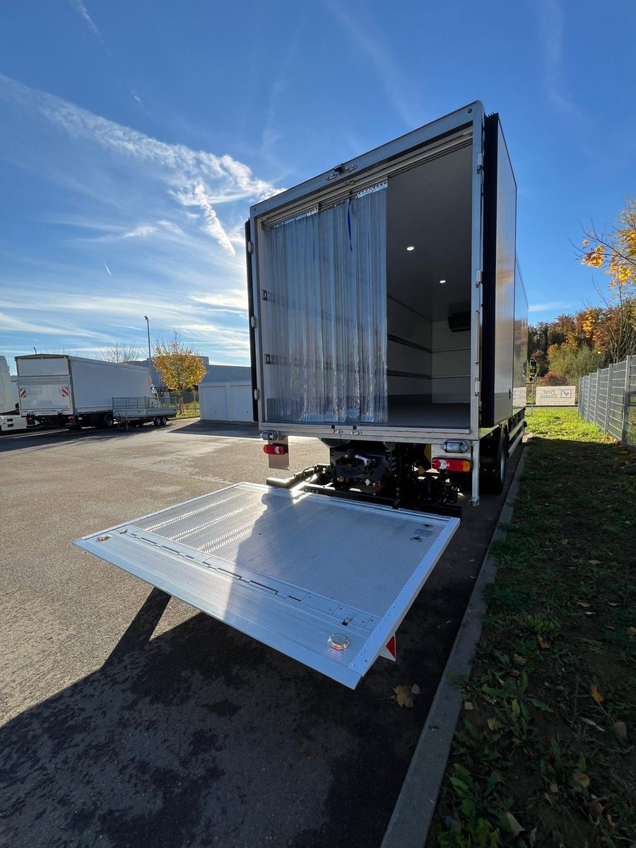 Fahrzeugabbildung DAF FA XB 310 18t Kress Kühlaufbau