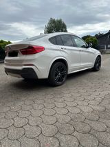 BMW X4 xDrive35d*M-Paket*AHK*HUD*360*LED*20"Räder* - BMW X4 aus 2015