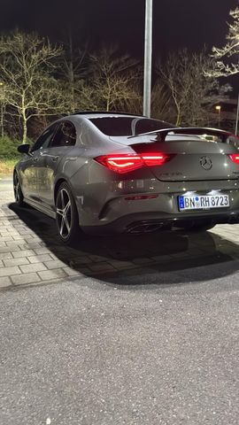 MERCEDES-BENZ CLA 220 4MATIC DCT -