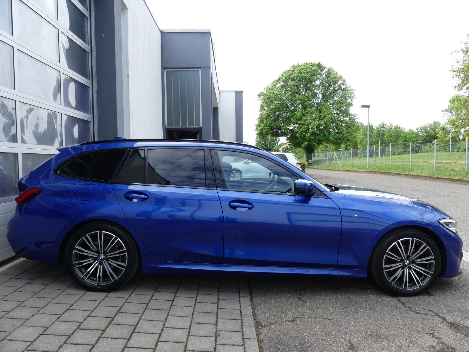 BMW 320d M Sport Touring Laser/Pano/Kamera/AHK/1.Hd foto 8