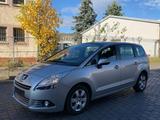 Peugeot 5008 1.6 Benzin mit 7 Sitze 162.00... - Peugeot 5008 in Magdeburg