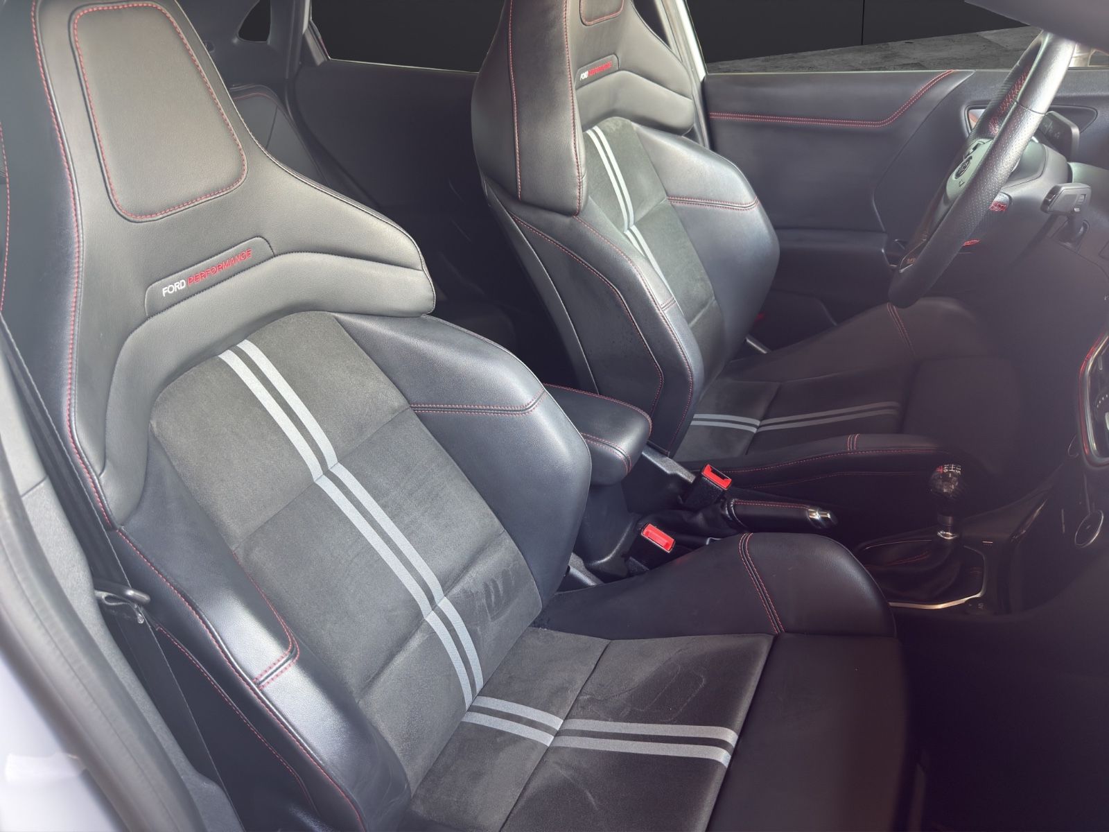 Fahrzeugabbildung Ford Puma ST/Navi/Carplay/ACC/1.Hand/Kamera