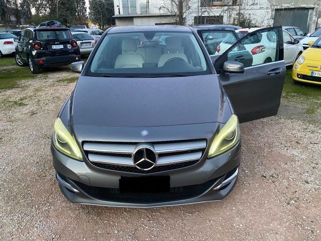 Mercedes-Benz Mercedes-benz B 200 B 200 NGD Premium