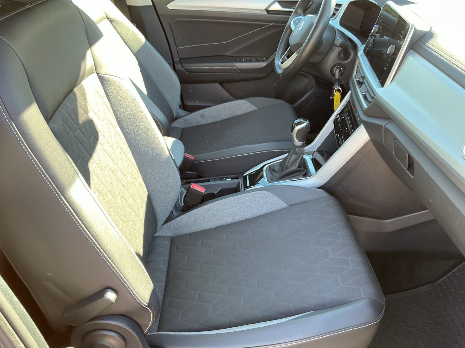 Volkswagen T-Roc - Bild 13