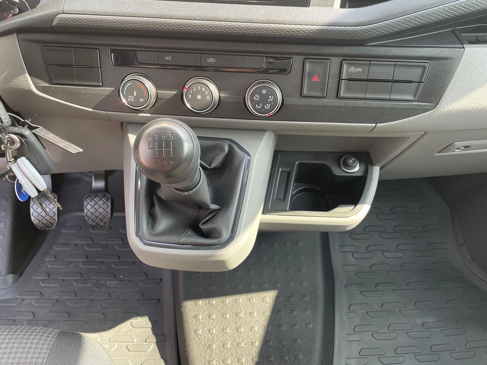 Volkswagen T6.1 Transporter MIXTO LR 2.0 TDI KLIMA PDC