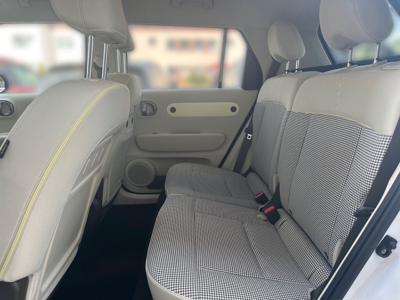 Fahrzeugabbildung Hyundai INSTER 49 kWh Trend *SOFORT VERFÜGBAR*