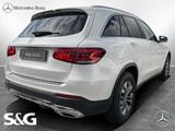 Mercedes-Benz GLC 200 4M MBUX+360°+Pano+AHK+M-LED+17Zoll - Mercedes-Benz GLC 200: Panorama-Dach