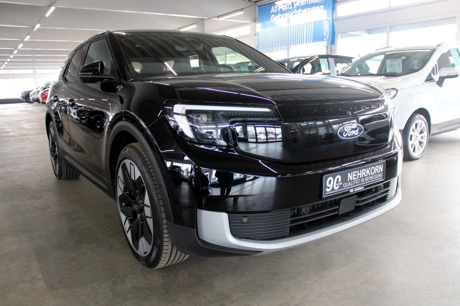Fahrzeugabbildung Ford Explorer BEV Extended Range  RWD Premium mit AHK