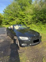 BMW 330i E93 Aut. HarmanKardon - BMW 330 aus 2010: 330i