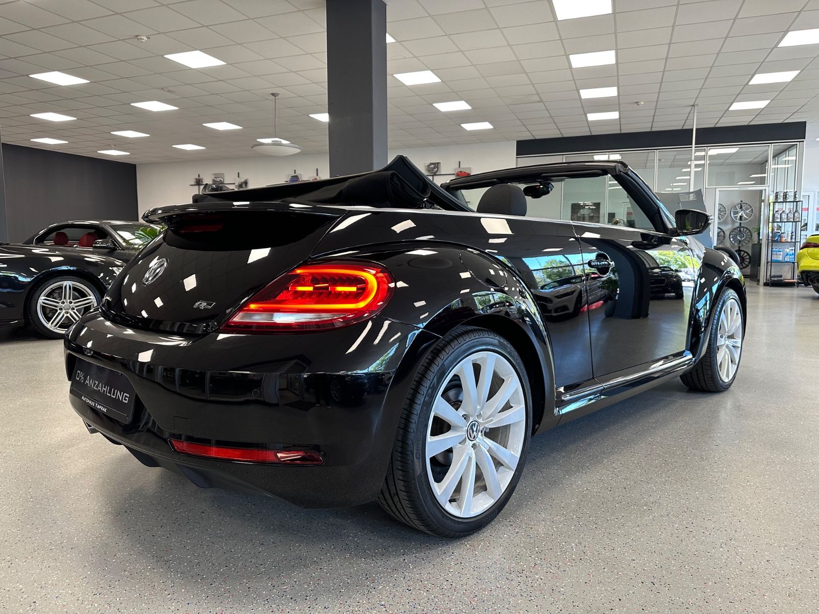 Volkswagen Beetle Cabriolet Allstar|DSG|R-Line|Kamera|Xenon foto 10