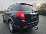 Chevrolet Captiva 2.2 D LT 7siter Kamera - Chevrolet Captiva aus 2012 mit Diesel-Antrieb