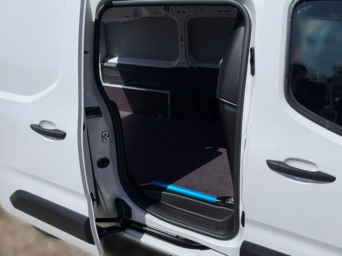 Fahrzeugabbildung Fiat Doblo XL Kastenwagen 130 MT6