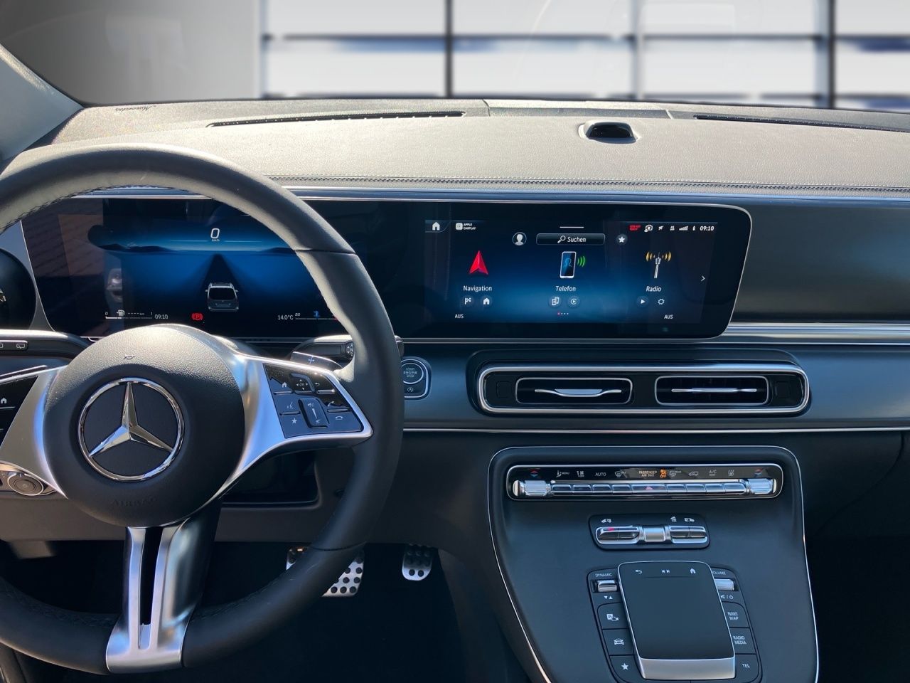 Fahrzeugabbildung Mercedes-Benz V 300 d AVG/L 4x4 Avantgarde NAVI AHK LED 7-Sitz