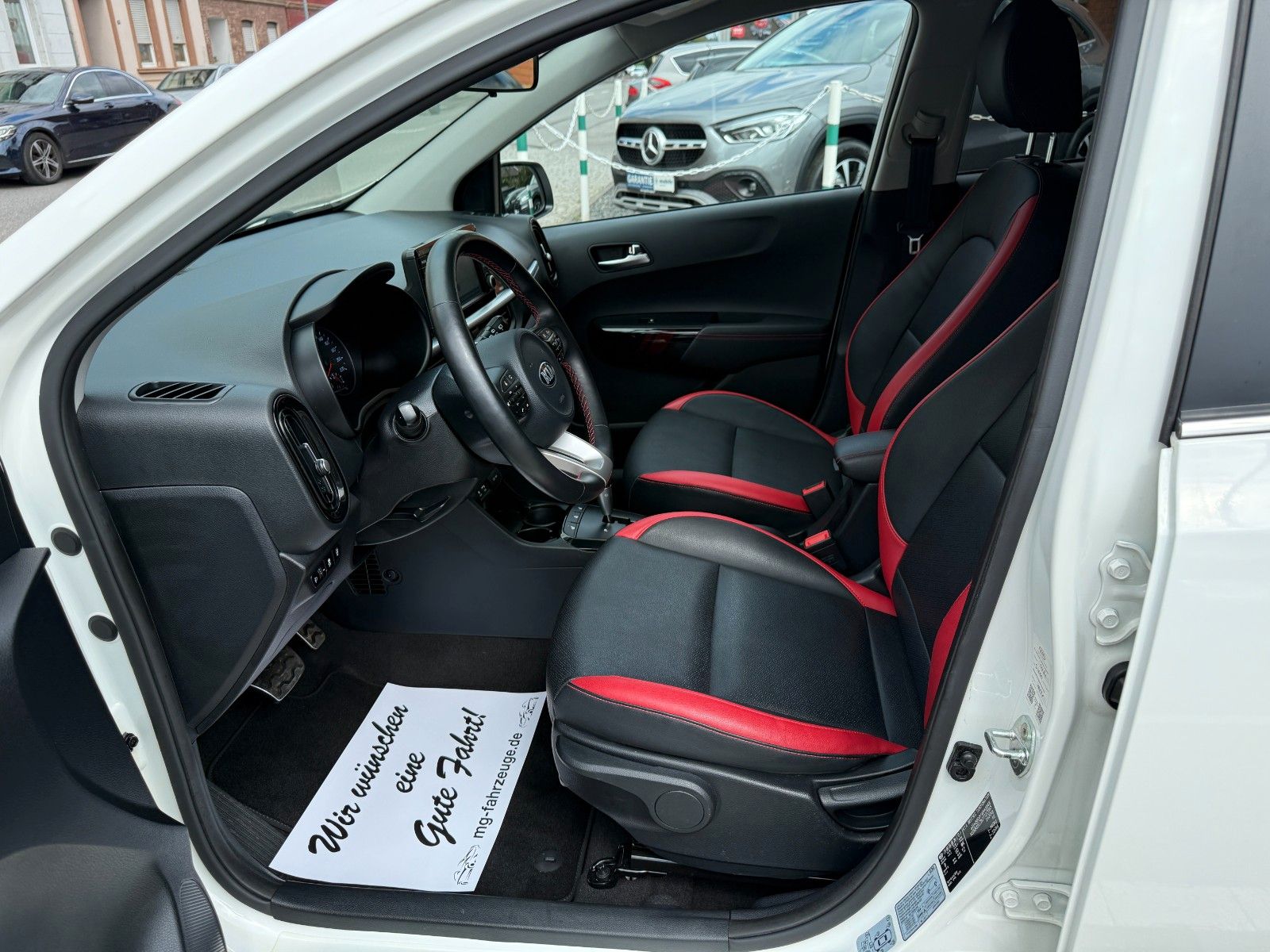 Fahrzeugabbildung Kia Picanto GT-Line LEDER NAVI AUTOMATIK KAMERA 1-HD