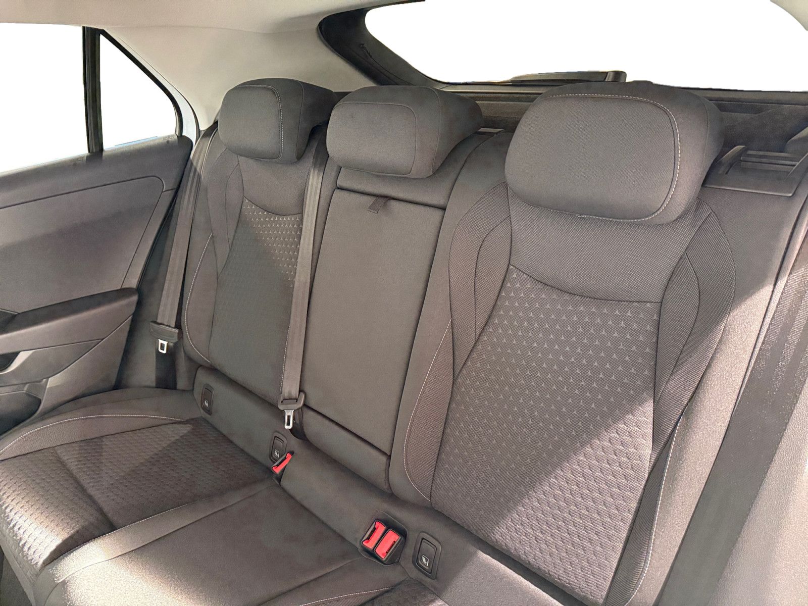 Volkswagen T-Roc - Bild 11