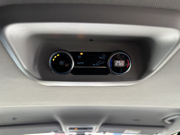 Ford Tourneo Custom Bus 320 L2 Tourneo Titanium X FWD