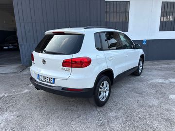 Volkswagen Tiguan - 4