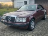 Mercedes-Benz Mercedes w124 230ce - Mercedes-Benz 230: Ce W124