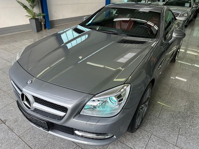 Mercedes-Benz SLK 200 ROADSTAR*BI-XEN*LEDR*COMAN*TEMP*LED*TEMP