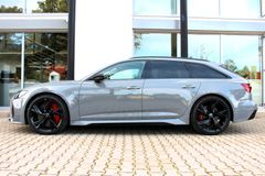 AUDI RS6 Avant /DYNAMIK+/ B&O/ STANDHZG/ SPORTABGAS AUDI RS6 Avant /DYNAMIK+/ B&O/ STANDHZG/ SPORTABGAS