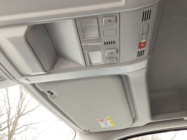 Fahrzeugabbildung Volkswagen Crafter Kasten 35 MR HD Klima RFK DAB GRA