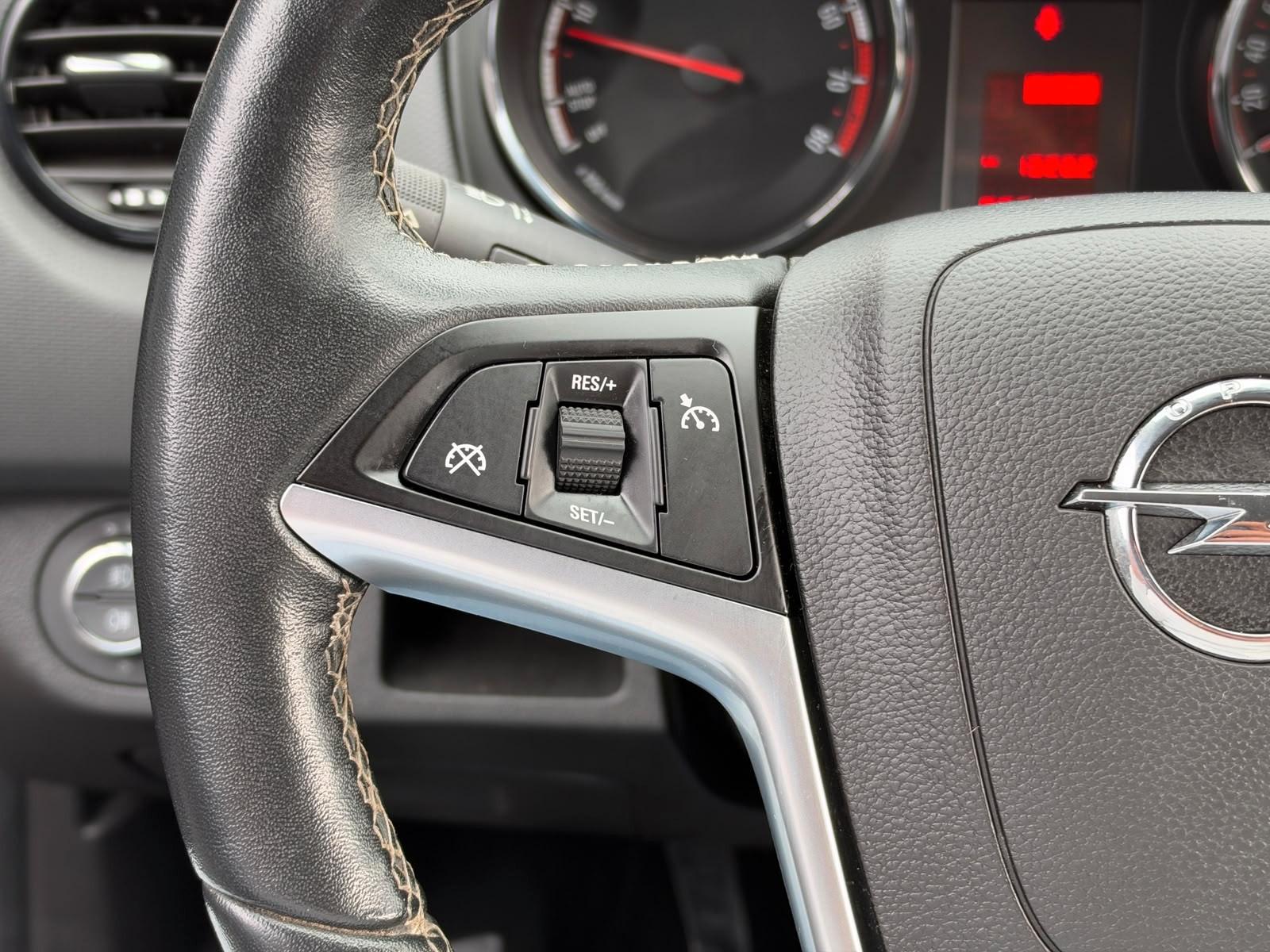 Opel Meriva 2014 — photo 14