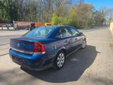 Opel Vectra 2.2 16V Comfort - Opel Vectra Comfort mit Benzin-Antrieb