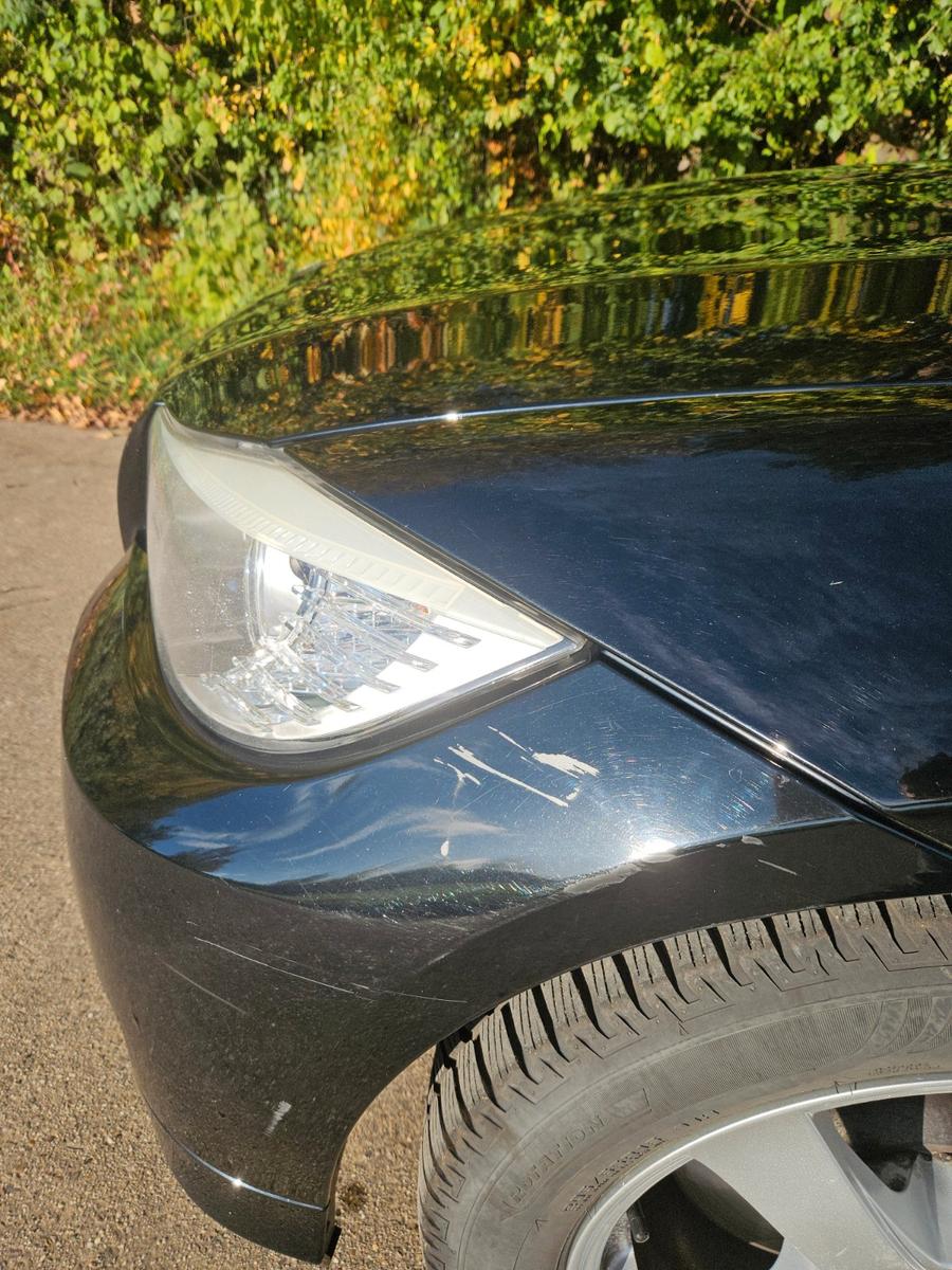 BMW 318 2011 — photo 15