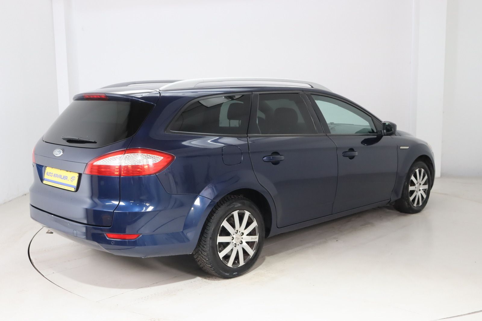 Fahrzeugabbildung Ford Mondeo Turnier 2.0 Ambiente * HU/AU neu