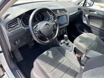 Volkswagen Tiguan - 10