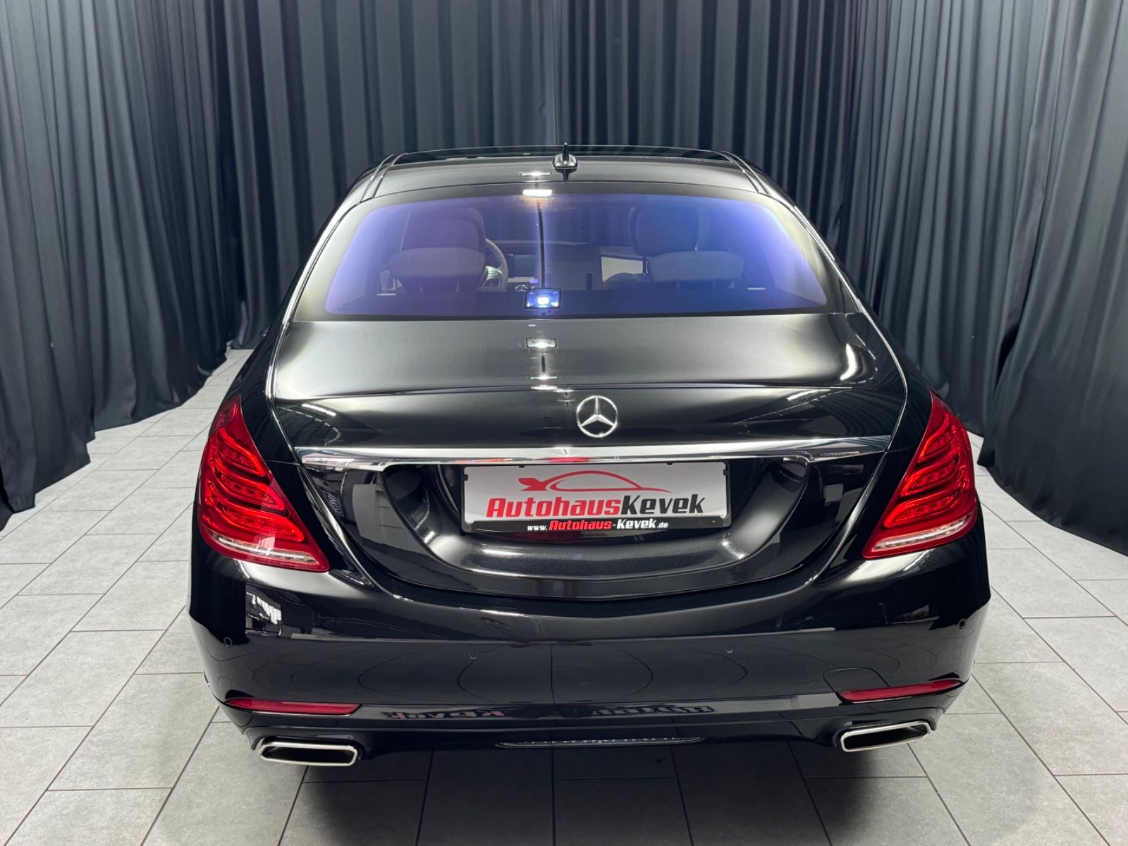 Fahrzeugabbildung Mercedes-Benz S 500 4Matic*HEAD-UP*360 KAMERA*BURMESTER*1.HAND