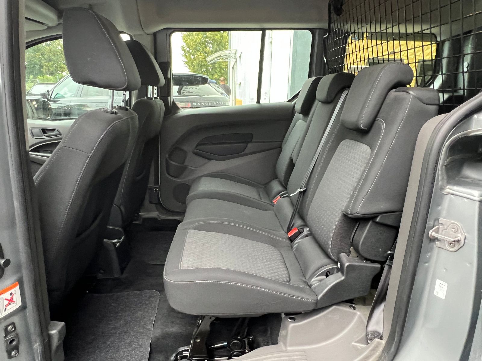 Fahrzeugabbildung Ford Transit Connect Kombi lang//5-SITZER/KLIMA//PDC